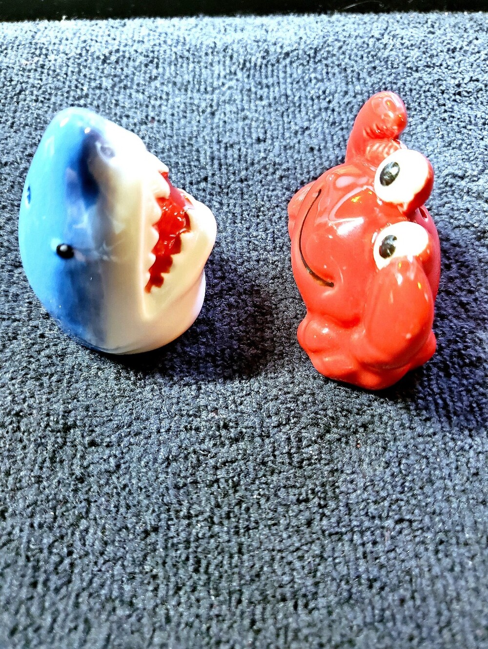 New Ceramic Red Crab & Blue Shark Salt & Pepper Shaker Set Coastal Nautical